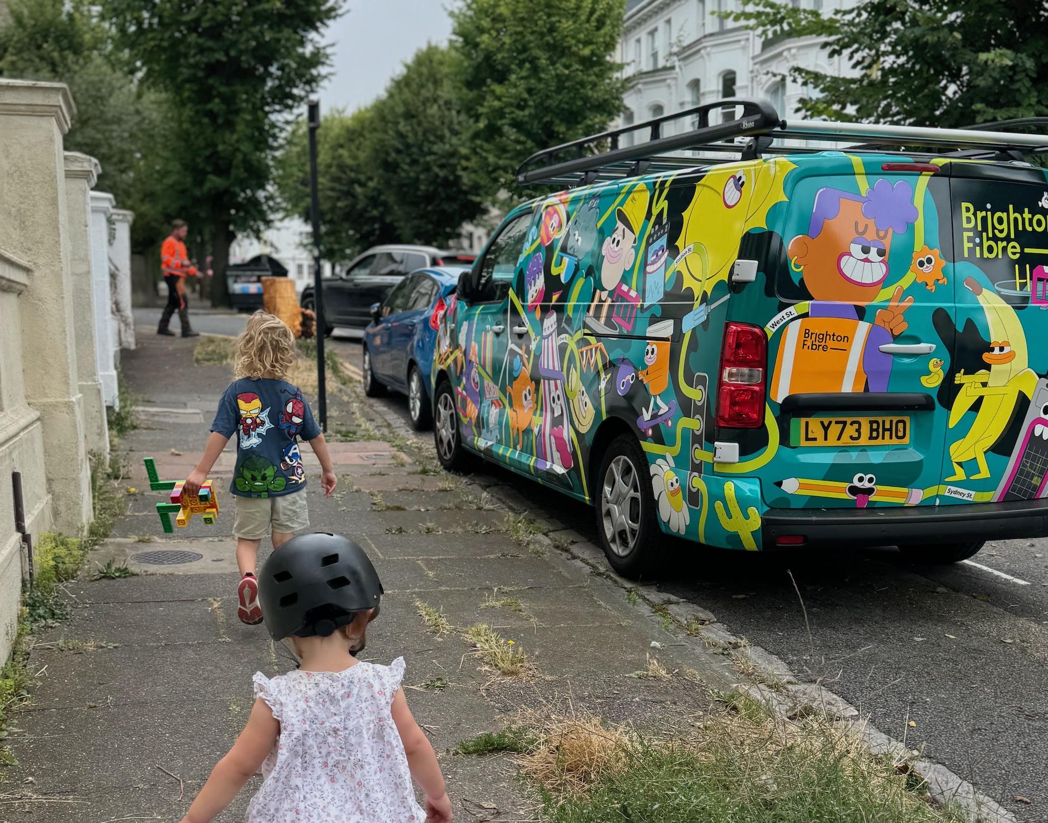 Electric vehicle used for local fibre work